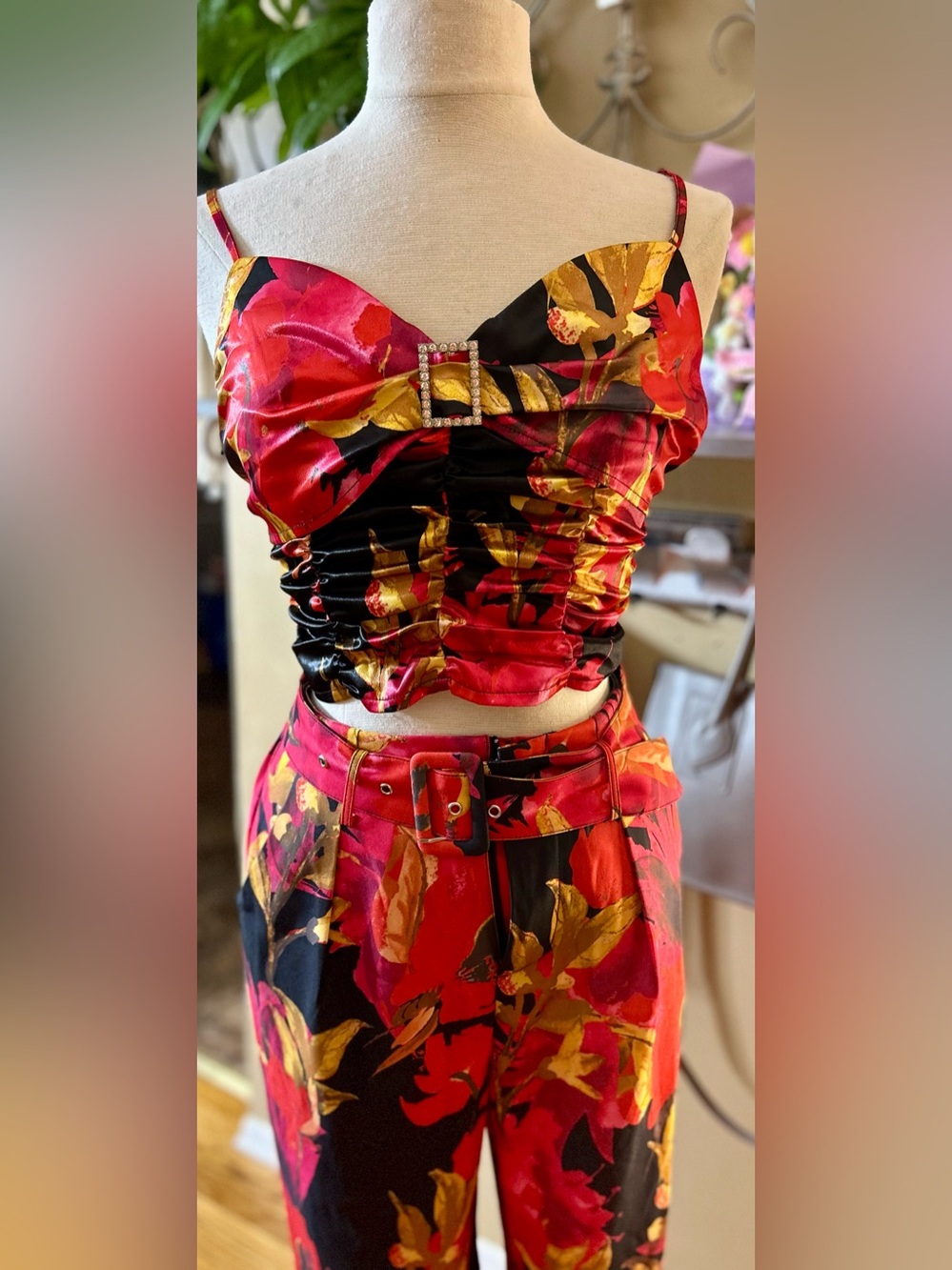 Vibrant Floral Satin Crop Top & High-Waist Pants Set - Red, Black & Gold